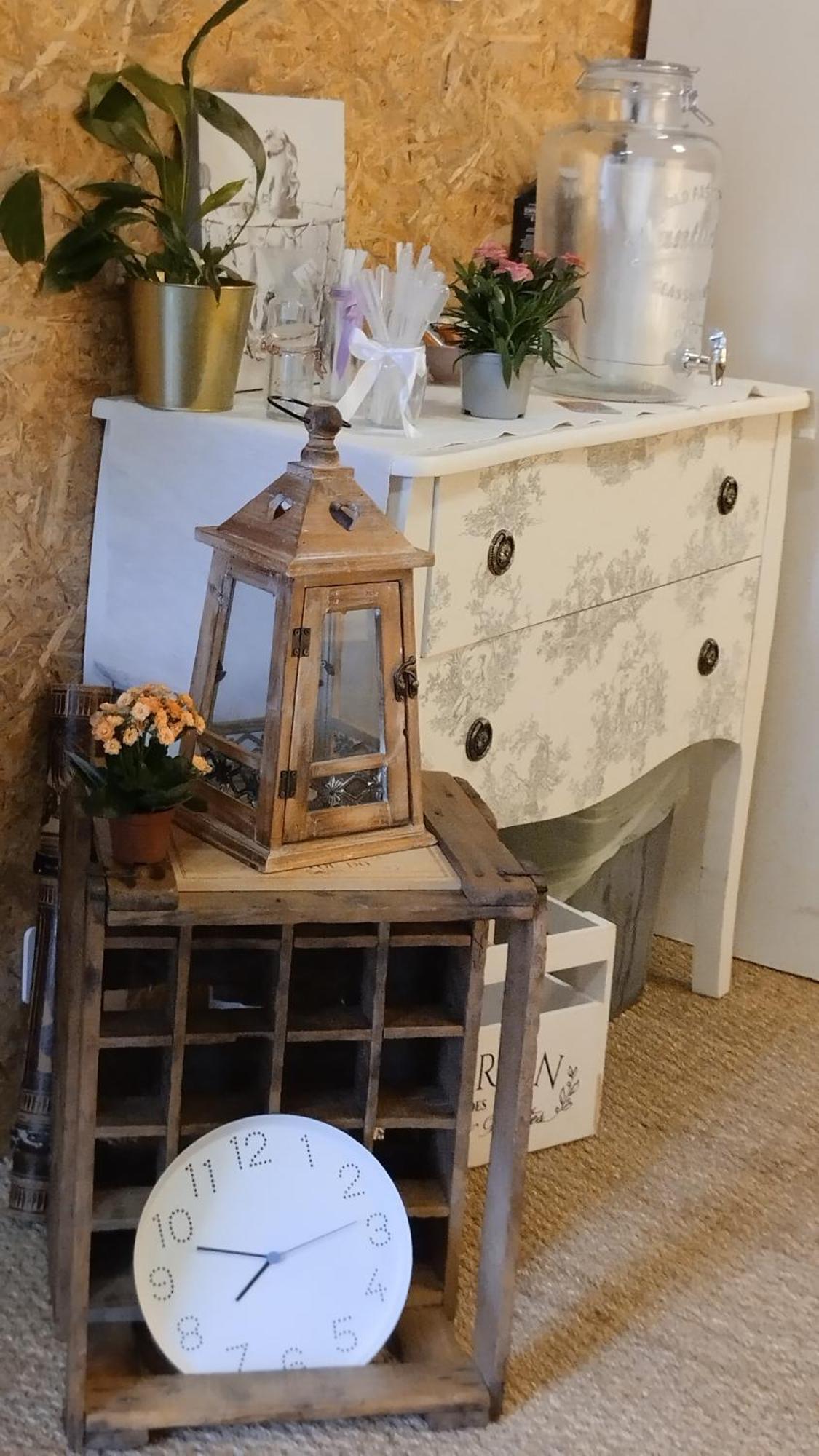 Le Laboratoire Shabby Chic De La Parfumerie Du Manoir Chavagne Exterior photo